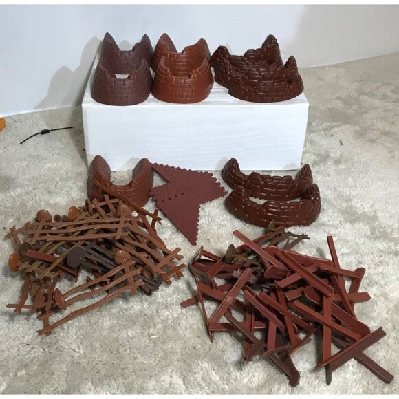 Western Toy Playset With Indians Cowboys & Accessories Mixed Lot Vintage - Picture 8 of 16